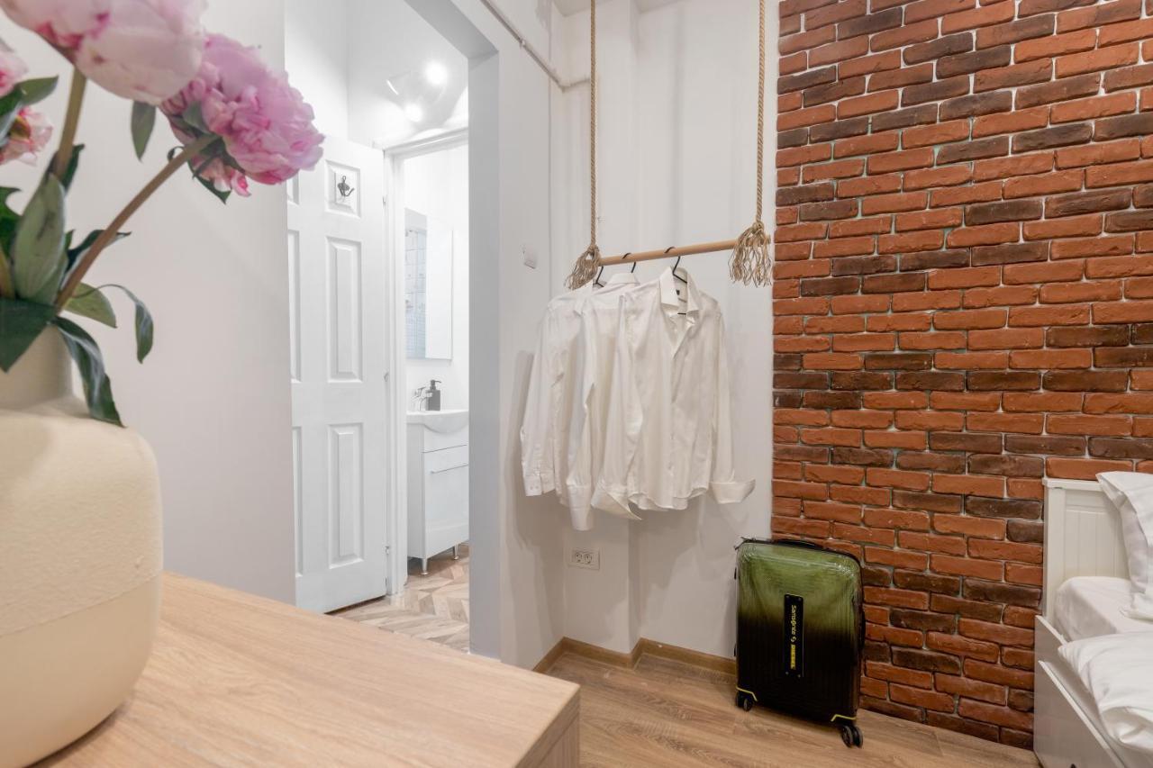 Ultra Central, 15 Sqm Studio By Urbanesq Bukarest Exterior foto